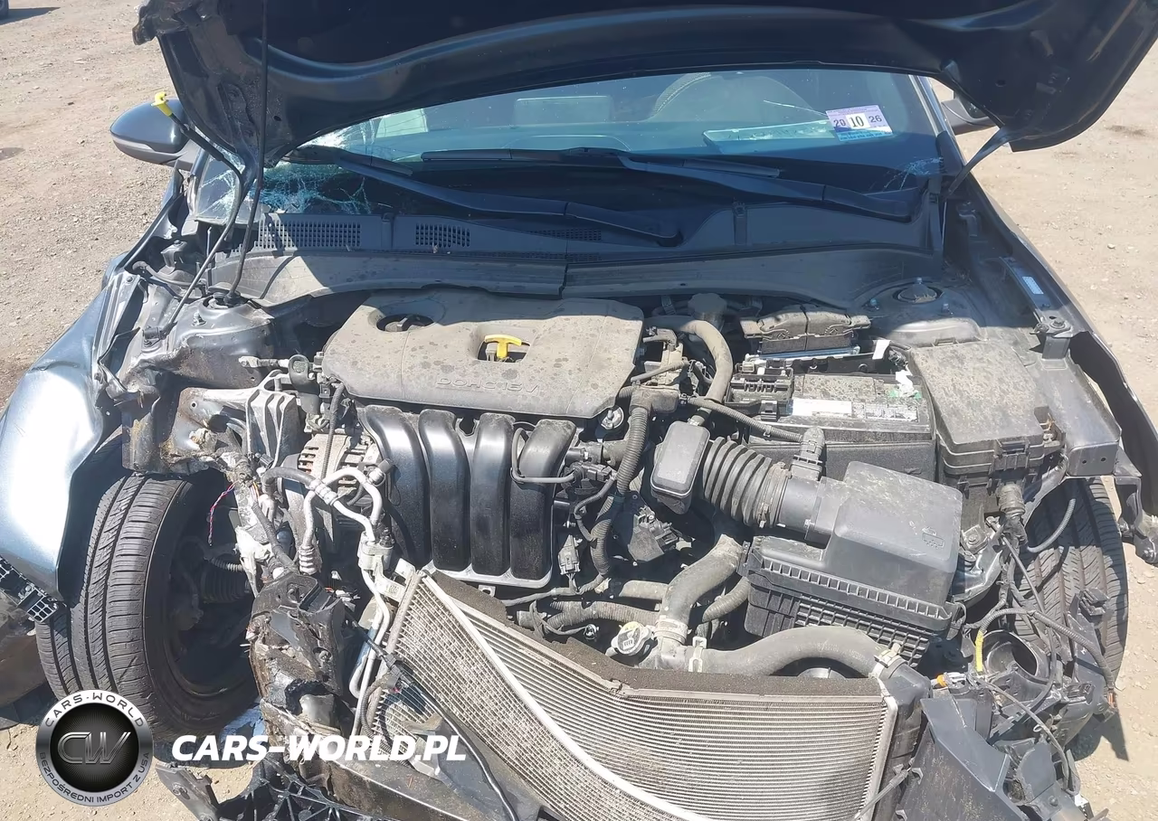 2020 Kia Forte Gt-Line VIN:3KPF34AD0LE160823 - 10