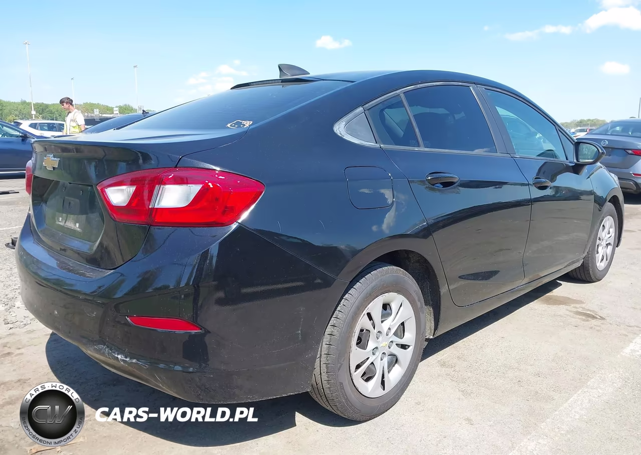 2019 Chevrolet Cruze Ls VIN:1G1BC5SM6K7119820 - 4