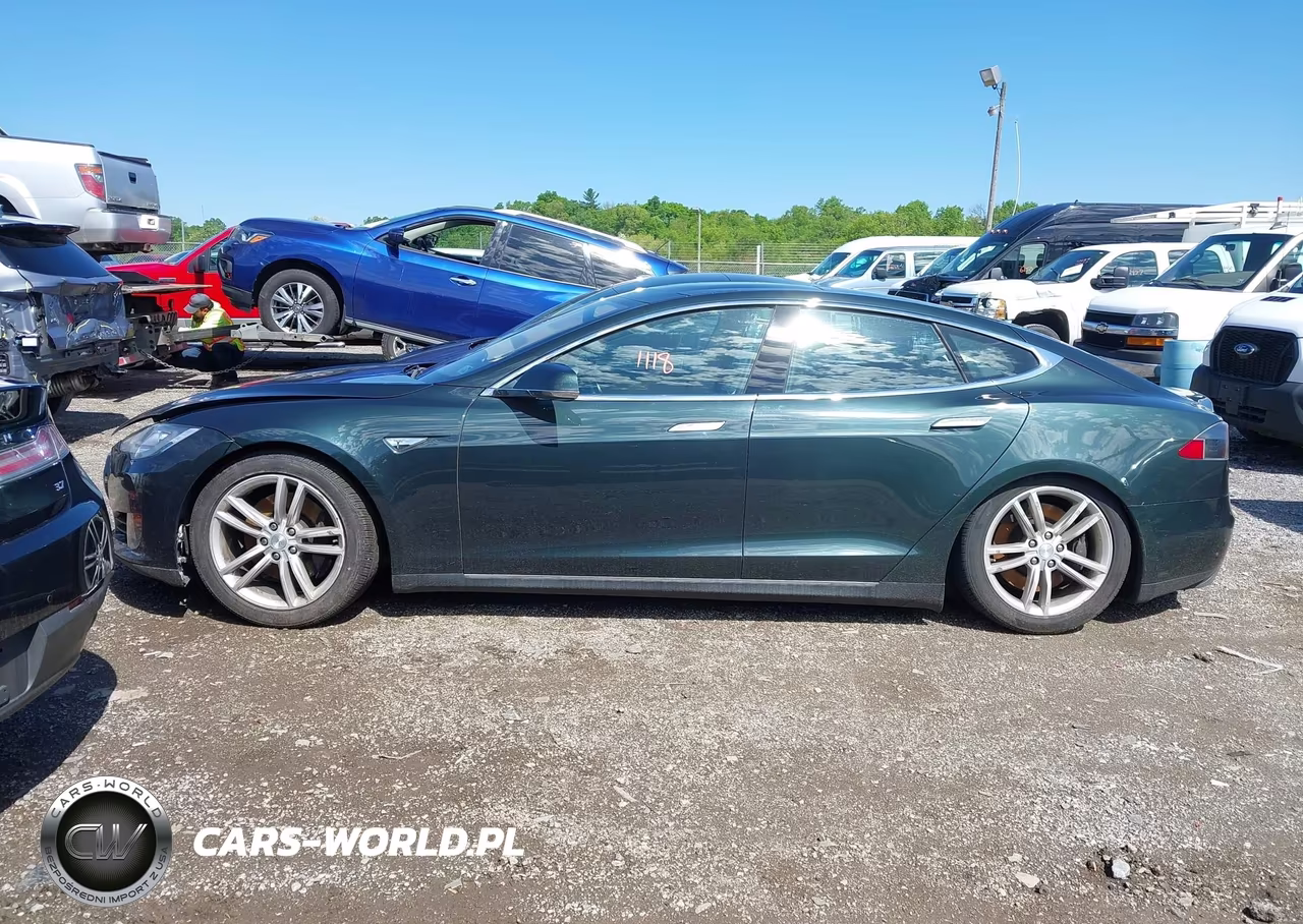 2013 Tesla Model S VIN:5YJSA1CN5DFP03457 - 14