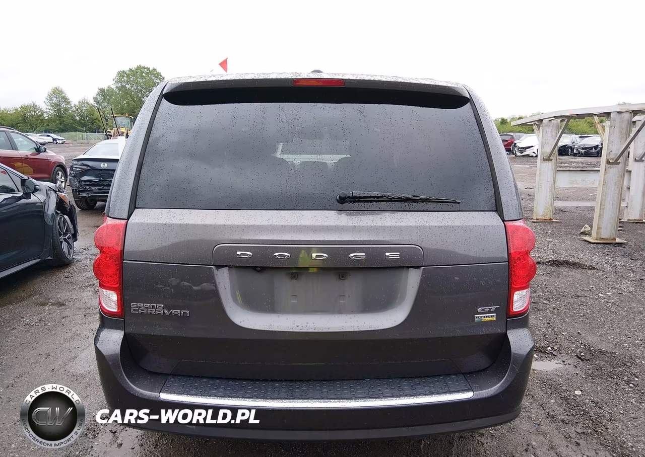 2018 Dodge Grand Caravan Gt VIN:2C4RDGEG8JR284429 - 16
