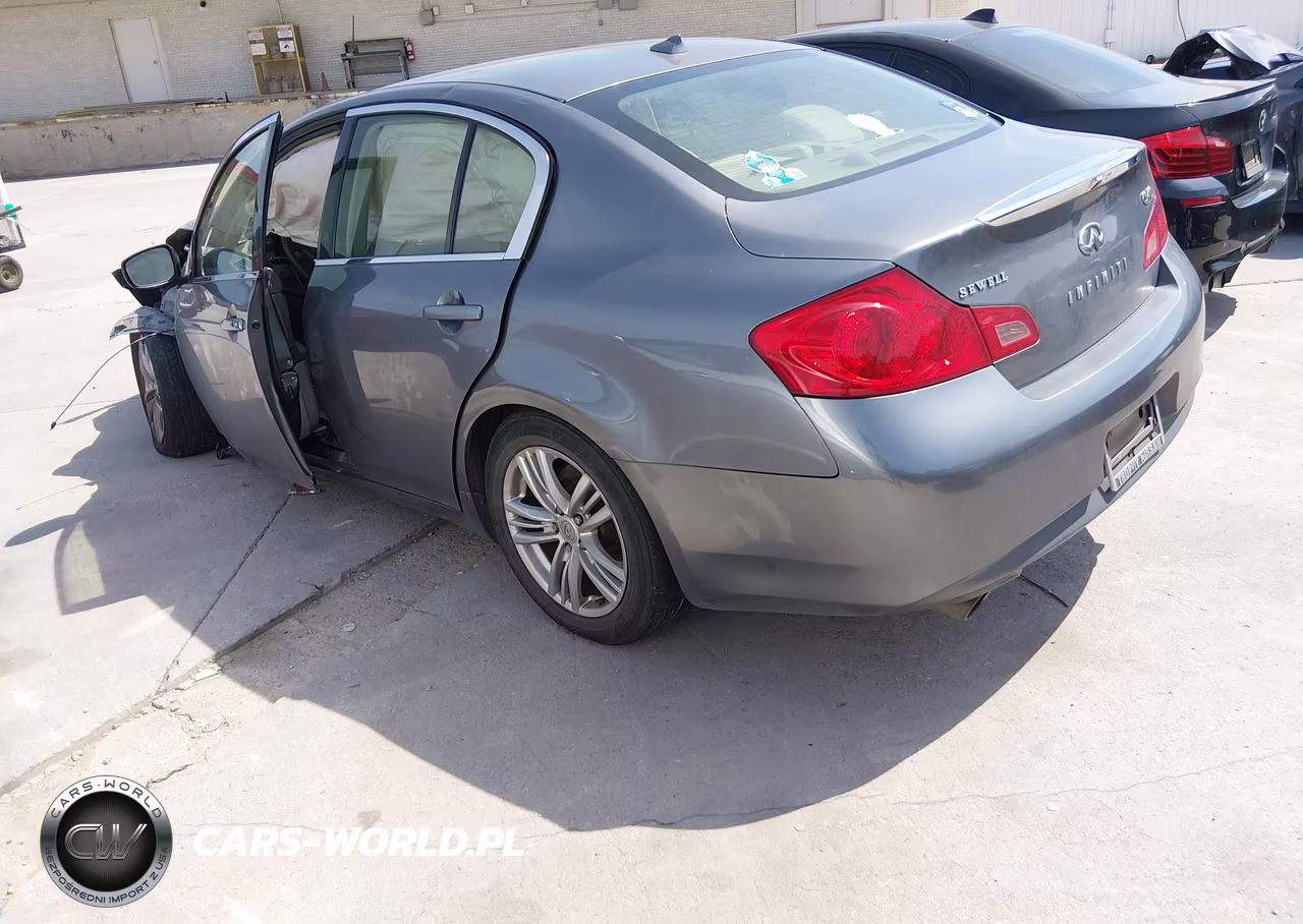 2015 Infiniti Q40 VIN:JN1CV6AP2FM501666 - 3
