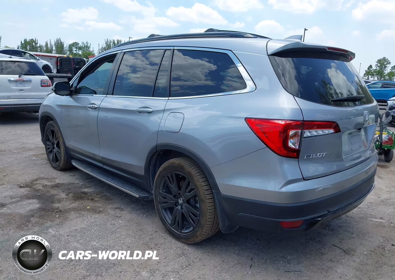 2022 Honda Pilot 2Wd Special Edition VIN:5FNYF5H28NB010949 - 3