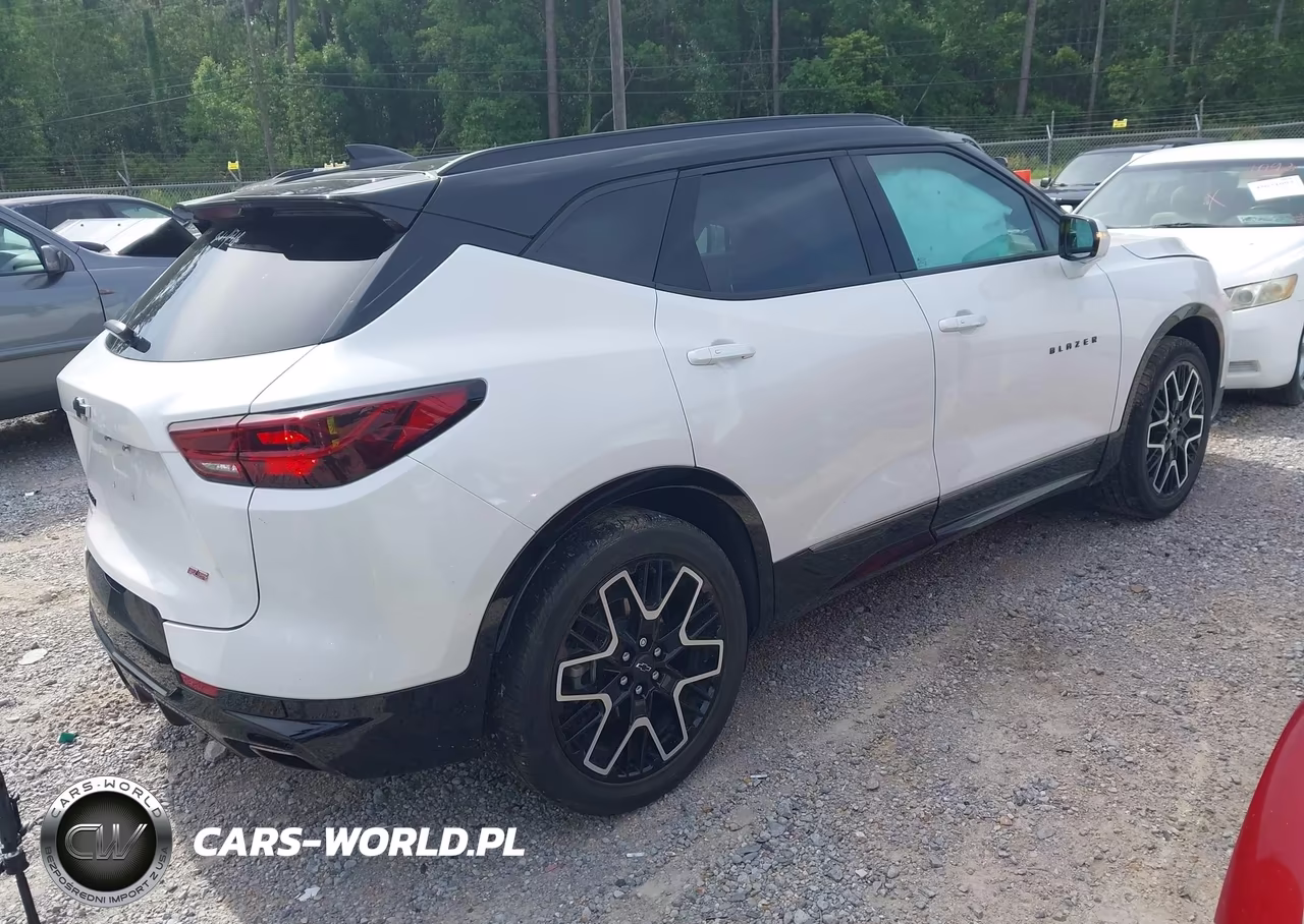2023 Chevrolet Blazer Fwd Rs VIN:3GNKBERS4PS155777 - 4