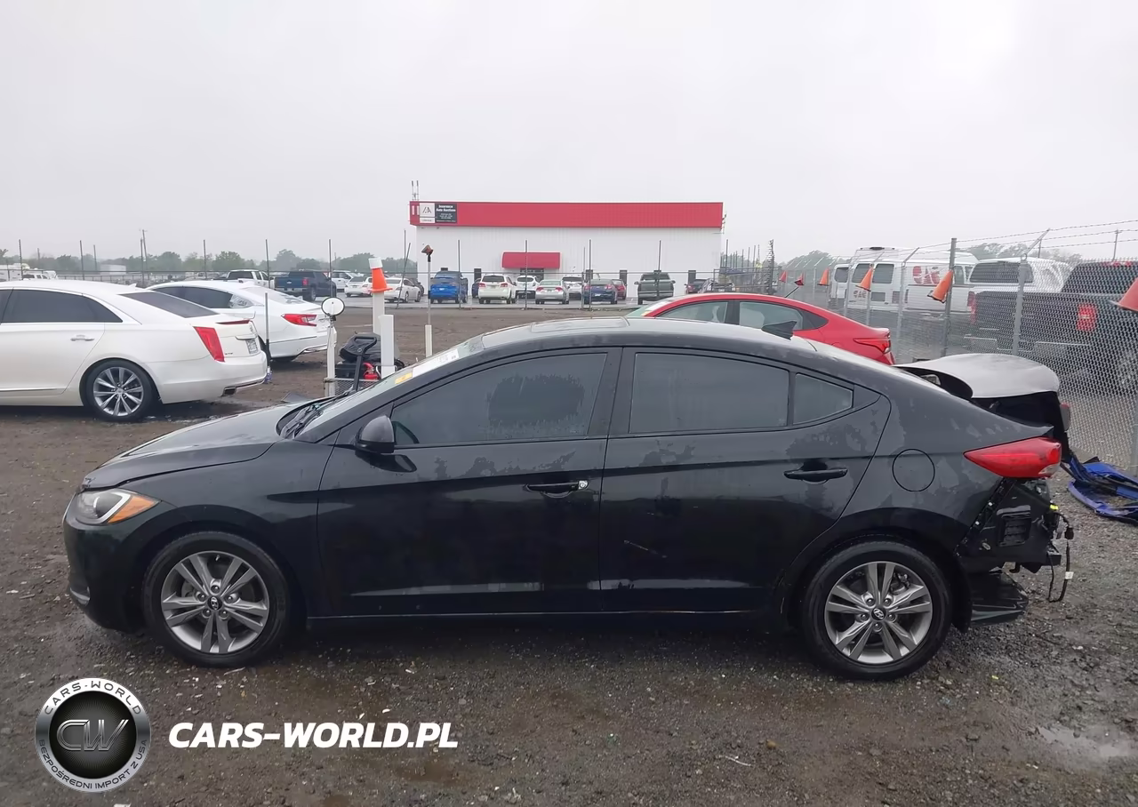 2018 Hyundai Elantra Value Edition VIN:5NPD84LF9JH222235 - 14