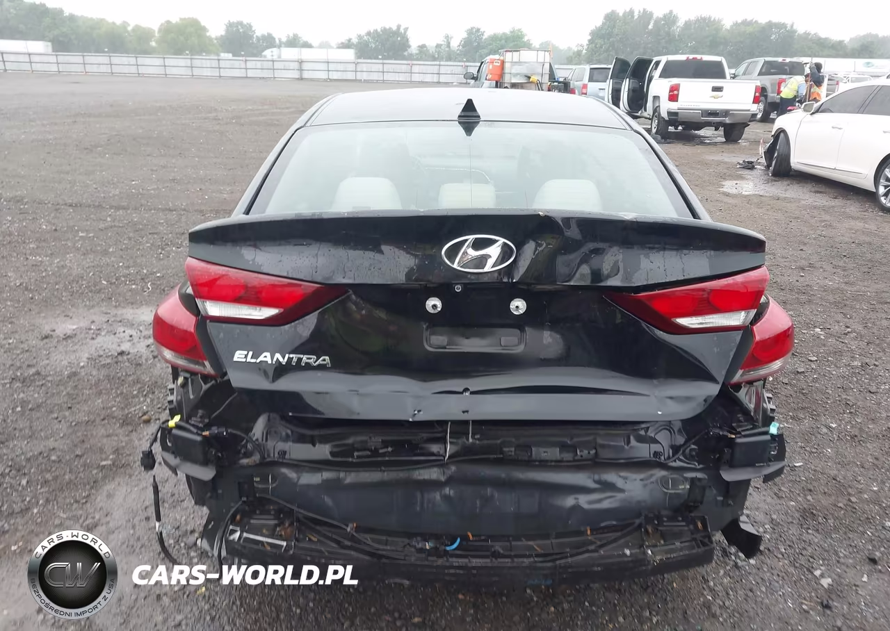 2018 Hyundai Elantra Value Edition VIN:5NPD84LF9JH222235 - 16