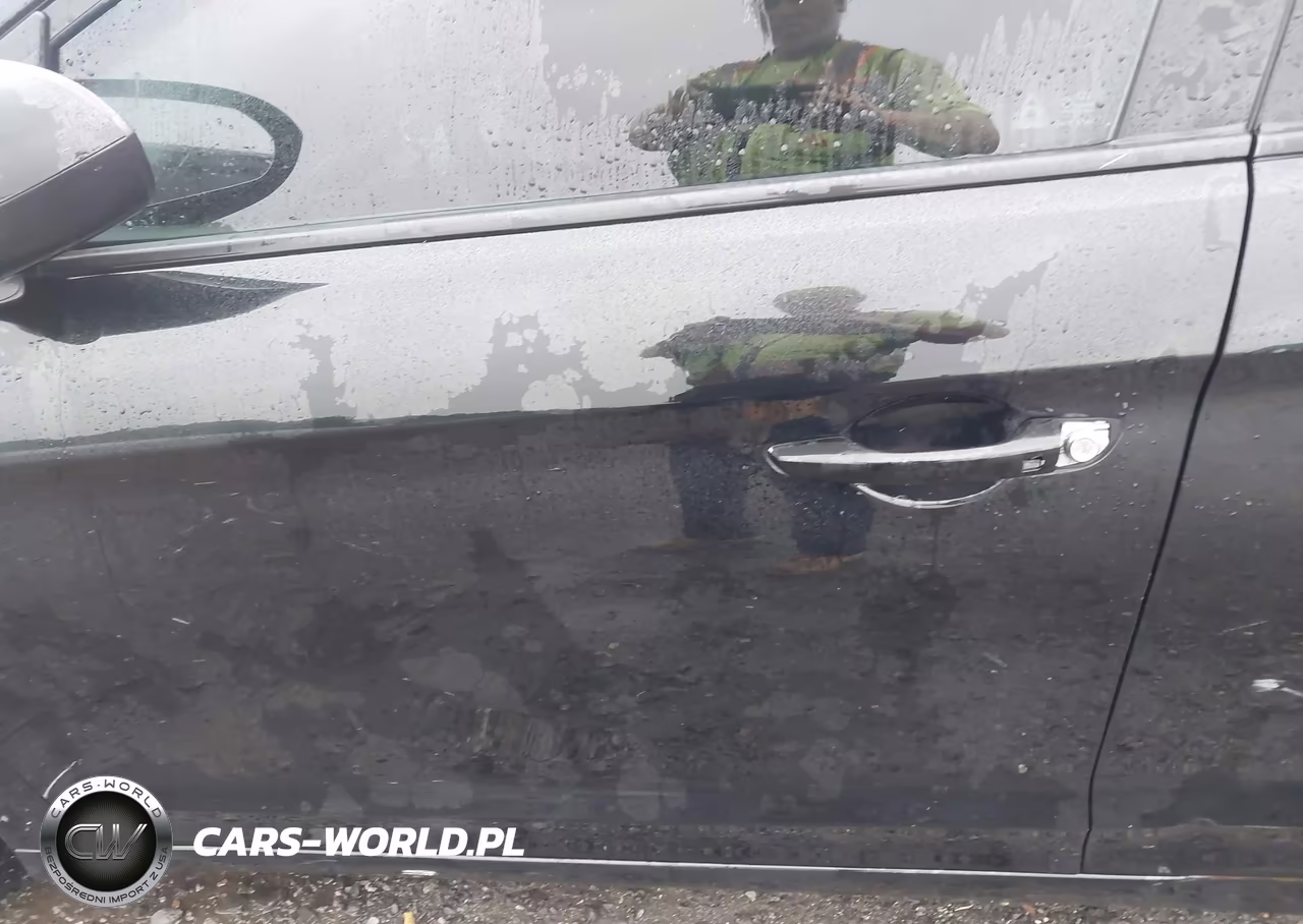 2018 Hyundai Elantra Value Edition VIN:5NPD84LF9JH222235 - 19