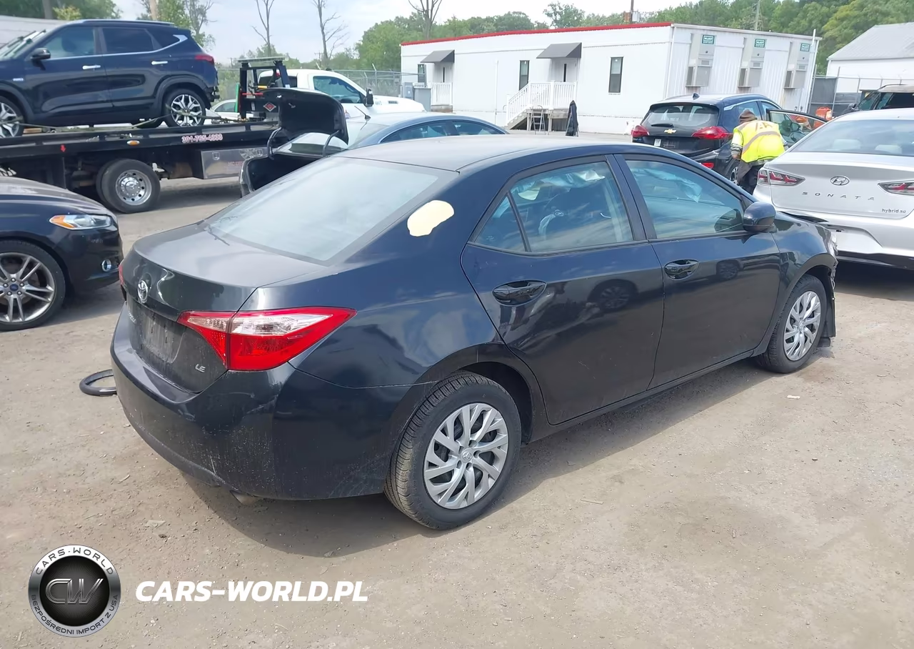 2019 Toyota Corolla Le VIN:5YFBURHE4KP939792 - 4