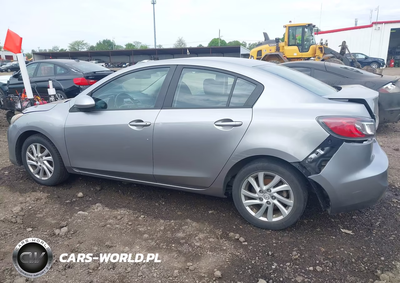 2012 Mazda Mazda3 I Touring VIN:JM1BL1V70C1560319 - 14
