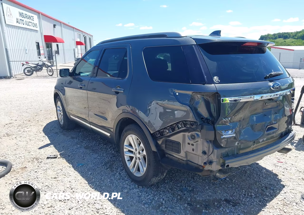 2016 Ford Explorer Xlt VIN:1FM5K7D89GGC20128 - 3