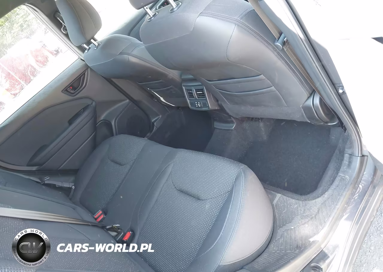 2025 Subaru Forester Premium VIN:JF2SLDDC2SH490653 - 8