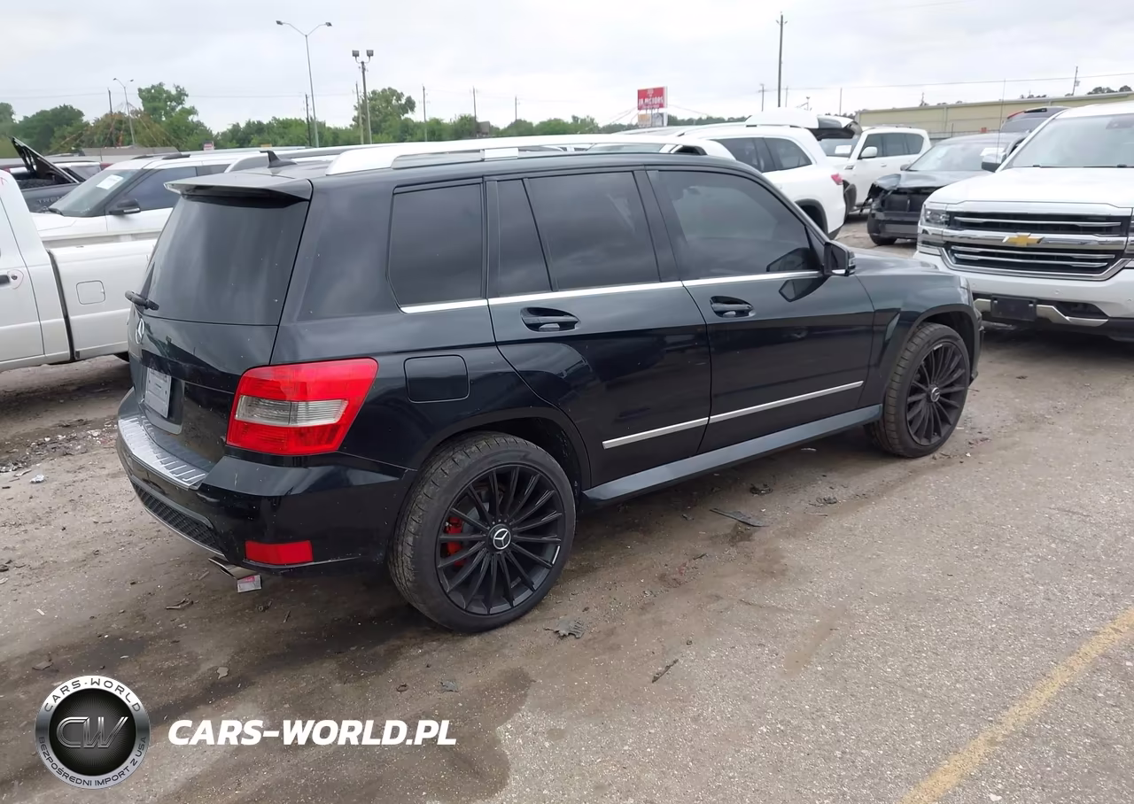 2010 Mercedes-Benz Glk 350 VIN:WDCGG5GB8AF490372 - 4