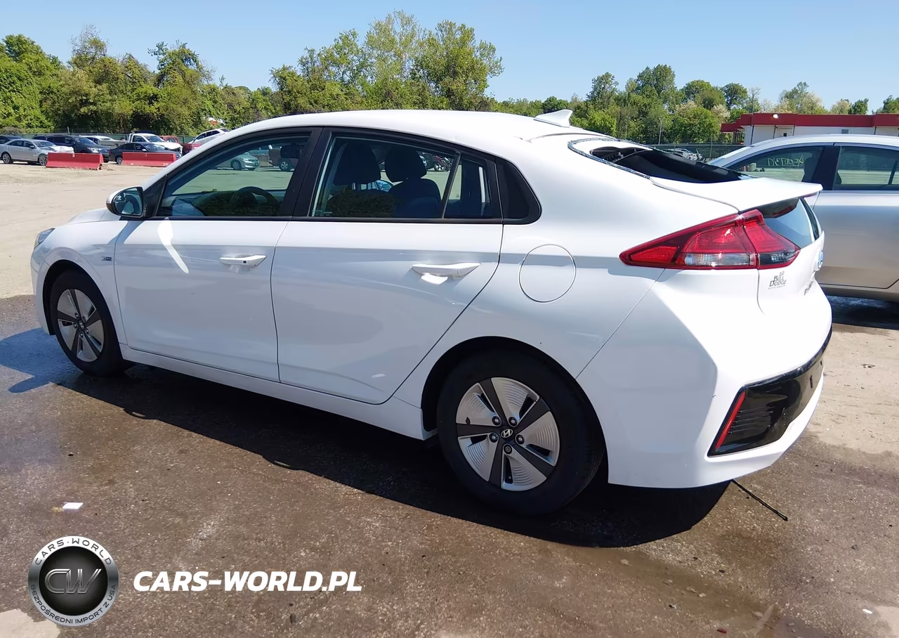 2018 Hyundai Ioniq Hybrid Blue VIN:KMHC65LC4JU082688 - 3