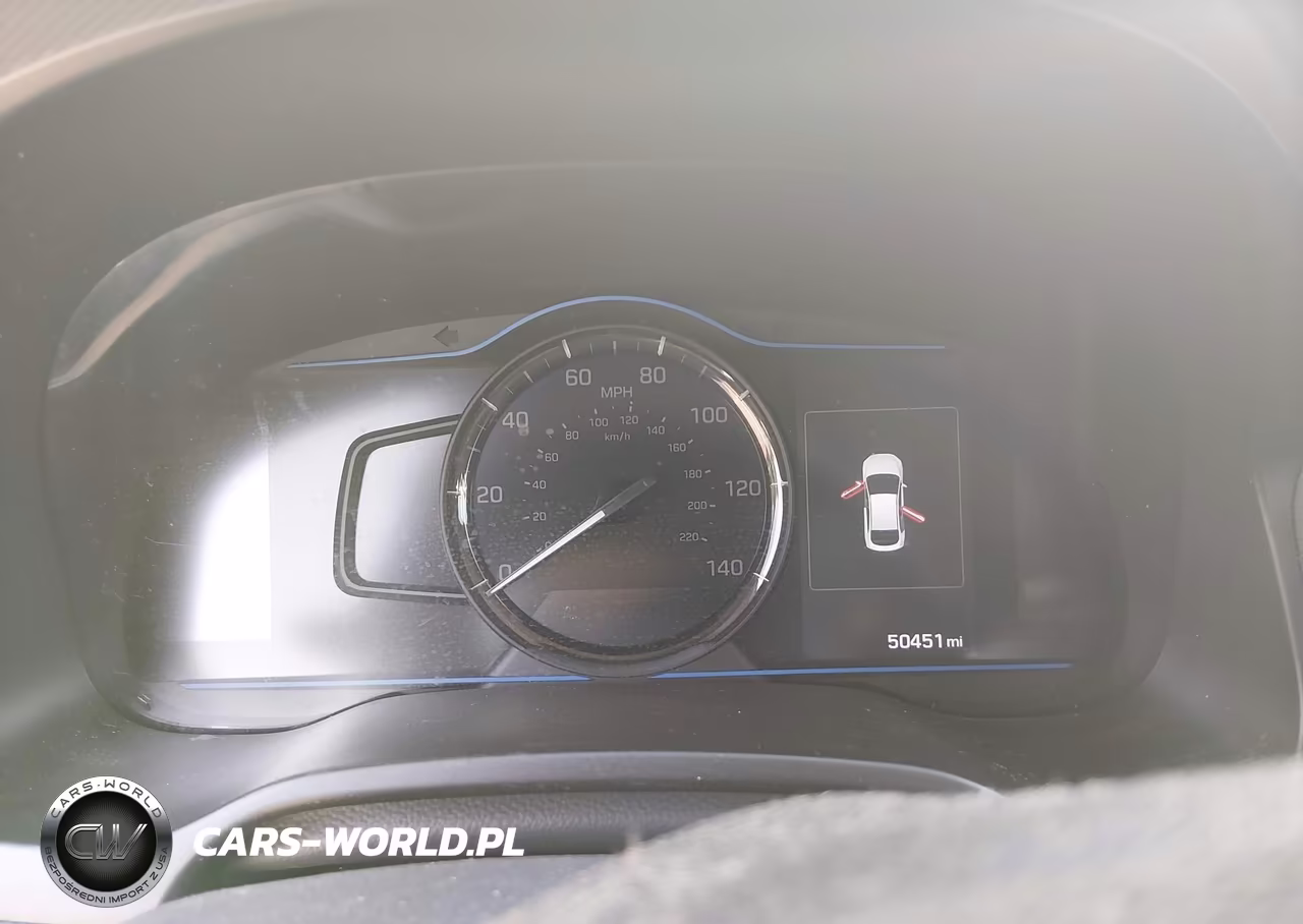 2018 Hyundai Ioniq Hybrid Blue VIN:KMHC65LC4JU082688 - 7