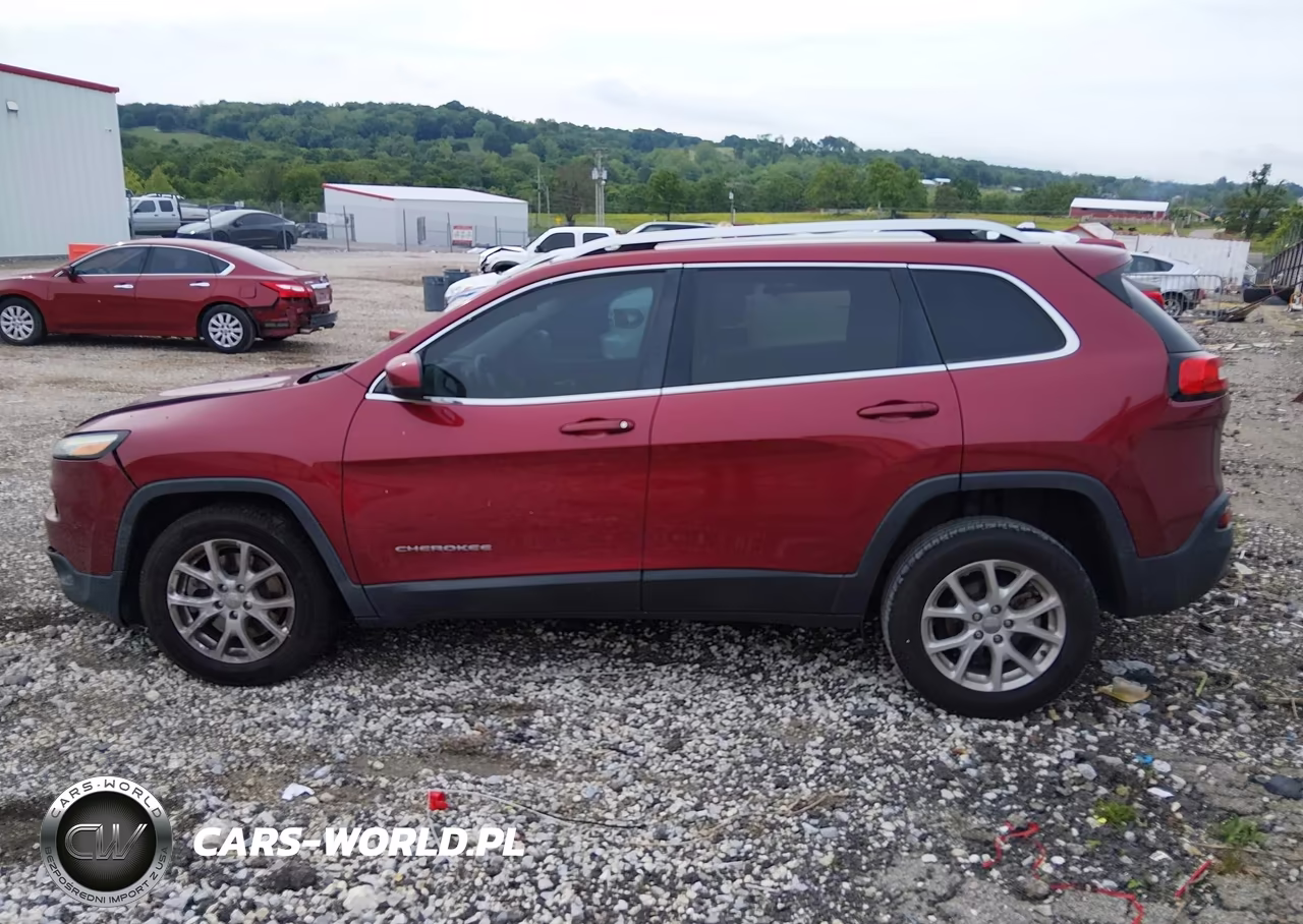 2016 Jeep Cherokee Latitude VIN:1C4PJLCB8GW184587 - 14