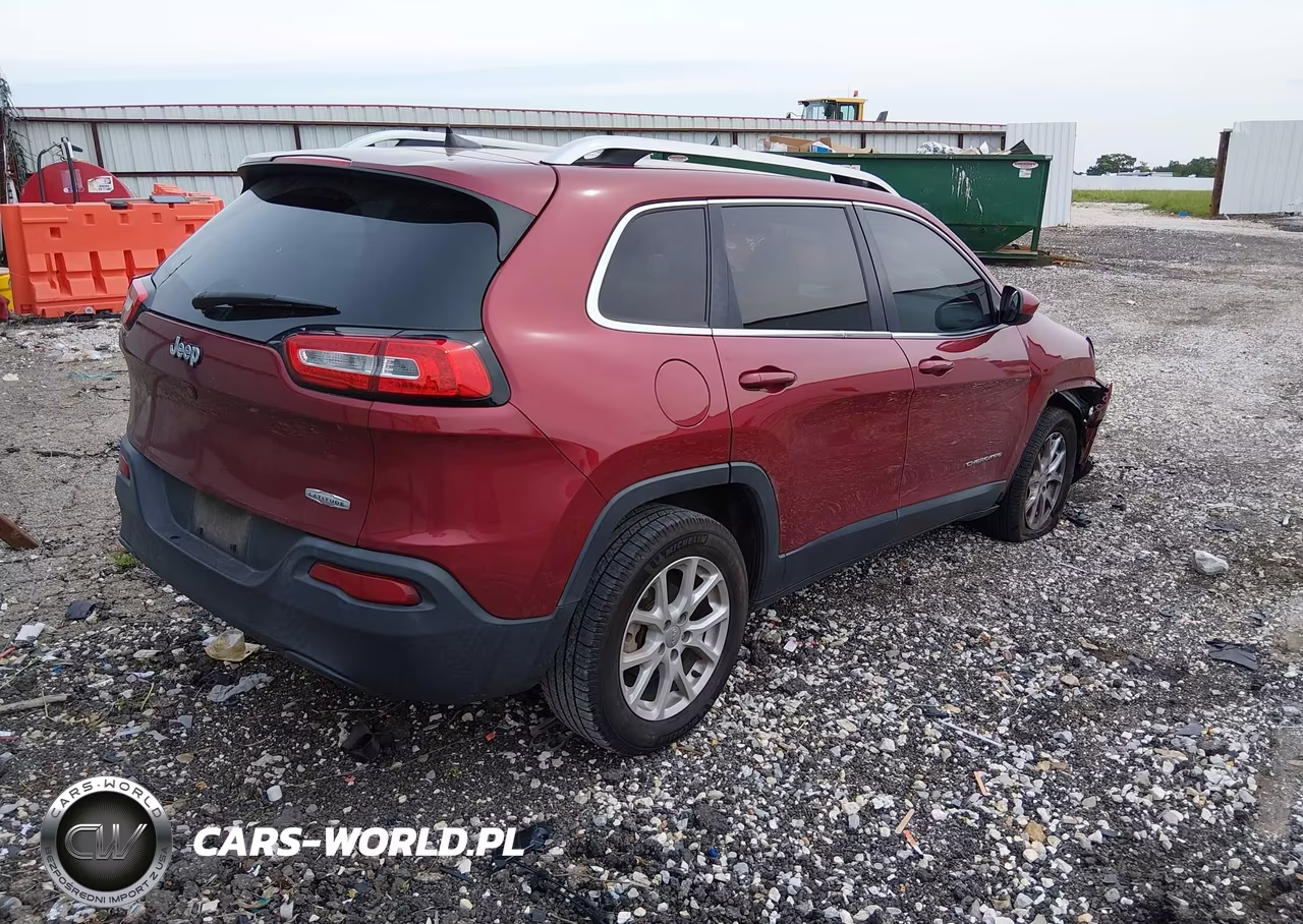 2016 Jeep Cherokee Latitude VIN:1C4PJLCB8GW184587 - 4