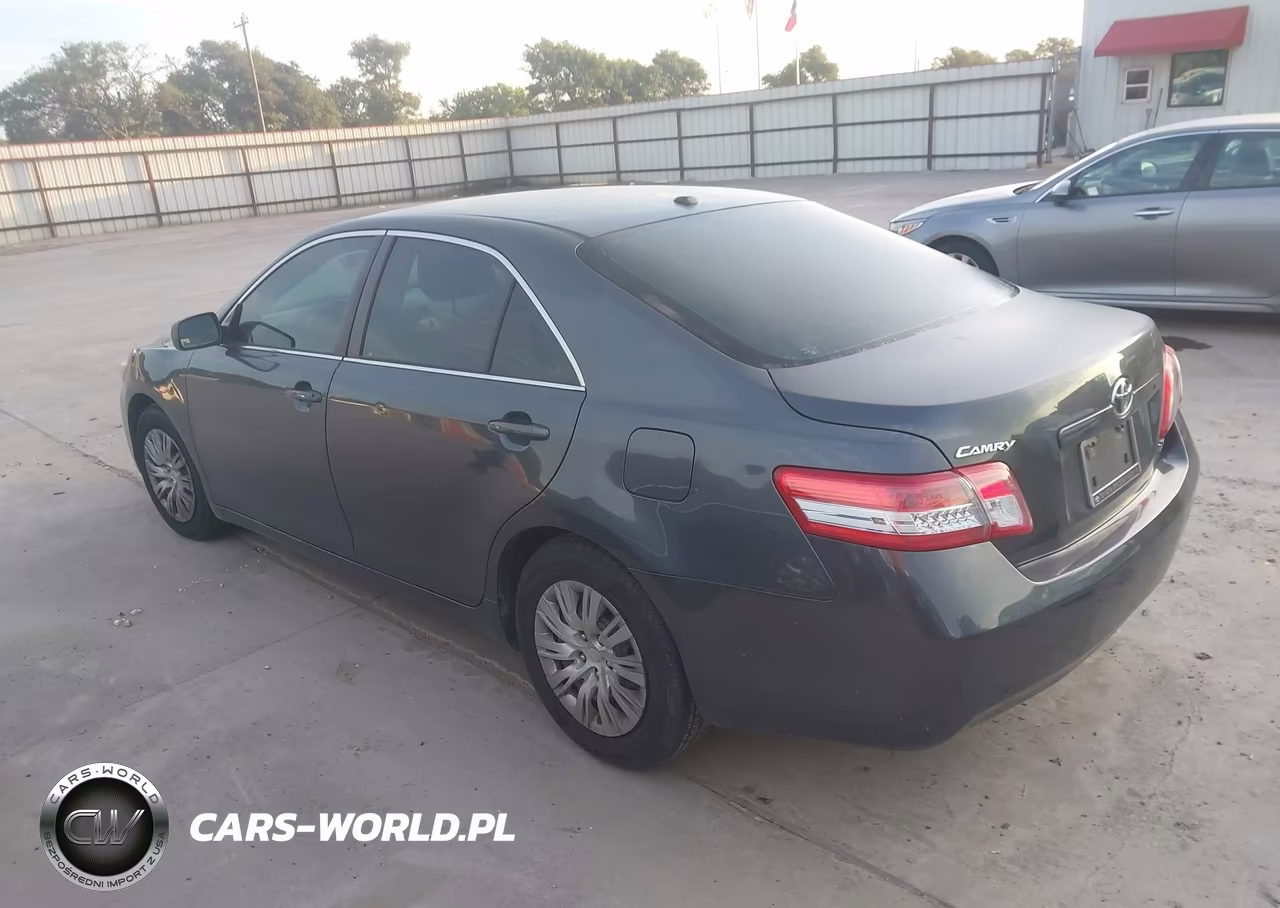 2011 Toyota Camry Le VIN:4T1BF3EK8BU772708 - 3