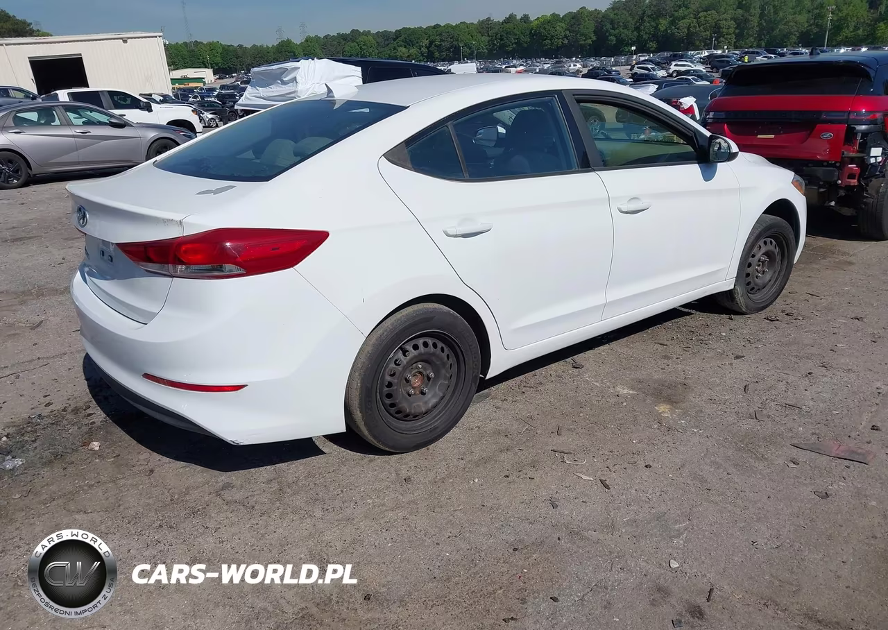 2017 Hyundai Elantra Se VIN:5NPD84LF6HH147181 - 4