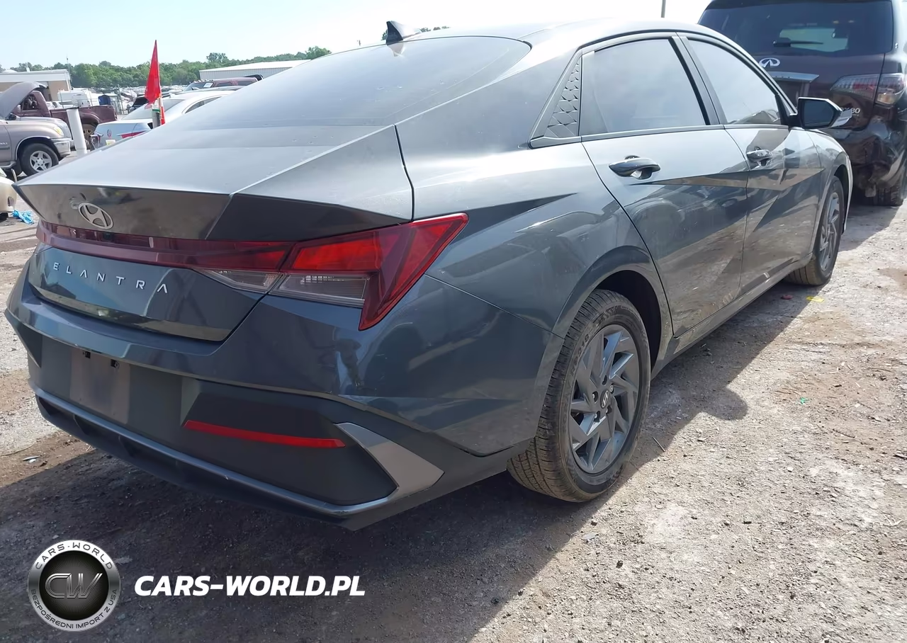 2024 Hyundai Elantra Sel VIN:KMHLM4DG2RU789706 - 4