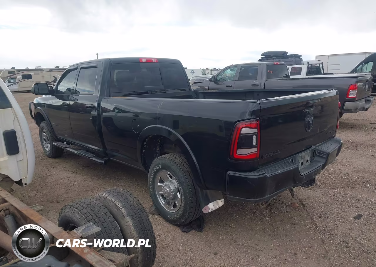 2019 Ram 2500 Laramie 4X4 8' Box VIN:3C6UR5KL6KG624550 - 14