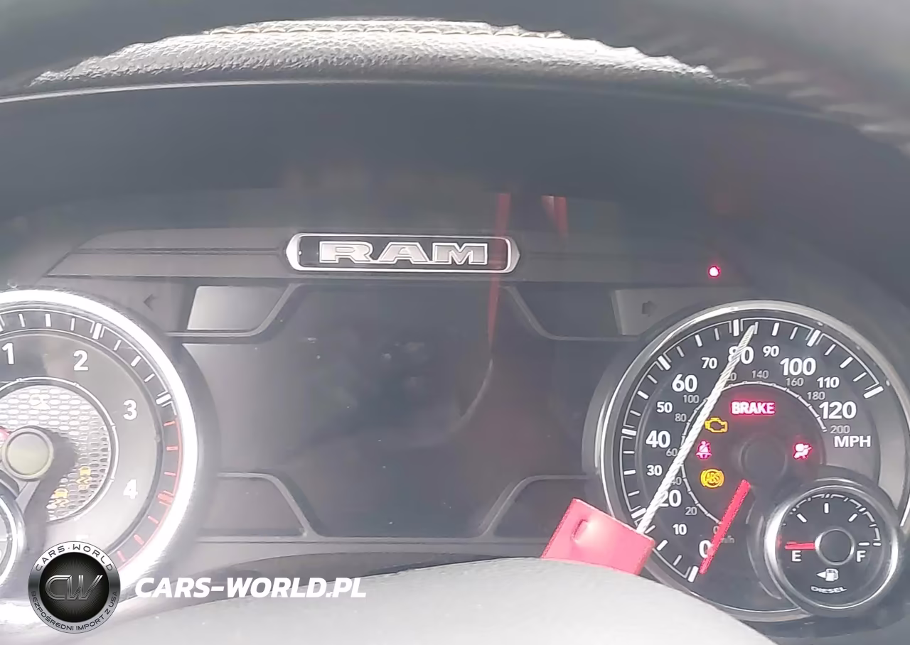 2019 Ram 2500 Laramie 4X4 8' Box VIN:3C6UR5KL6KG624550 - 15