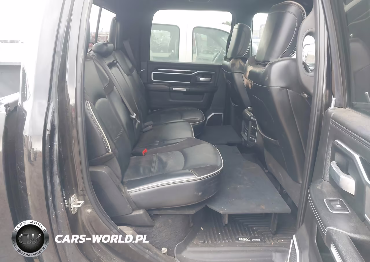 2019 Ram 2500 Laramie 4X4 8' Box VIN:3C6UR5KL6KG624550 - 8