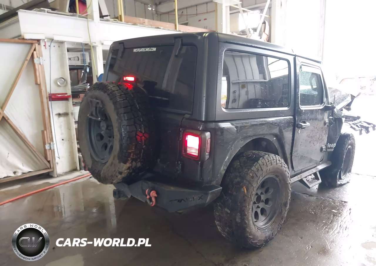 2018 Jeep Wrangler Sport 4X4 VIN:1C4GJXAN5JW264814 - 4