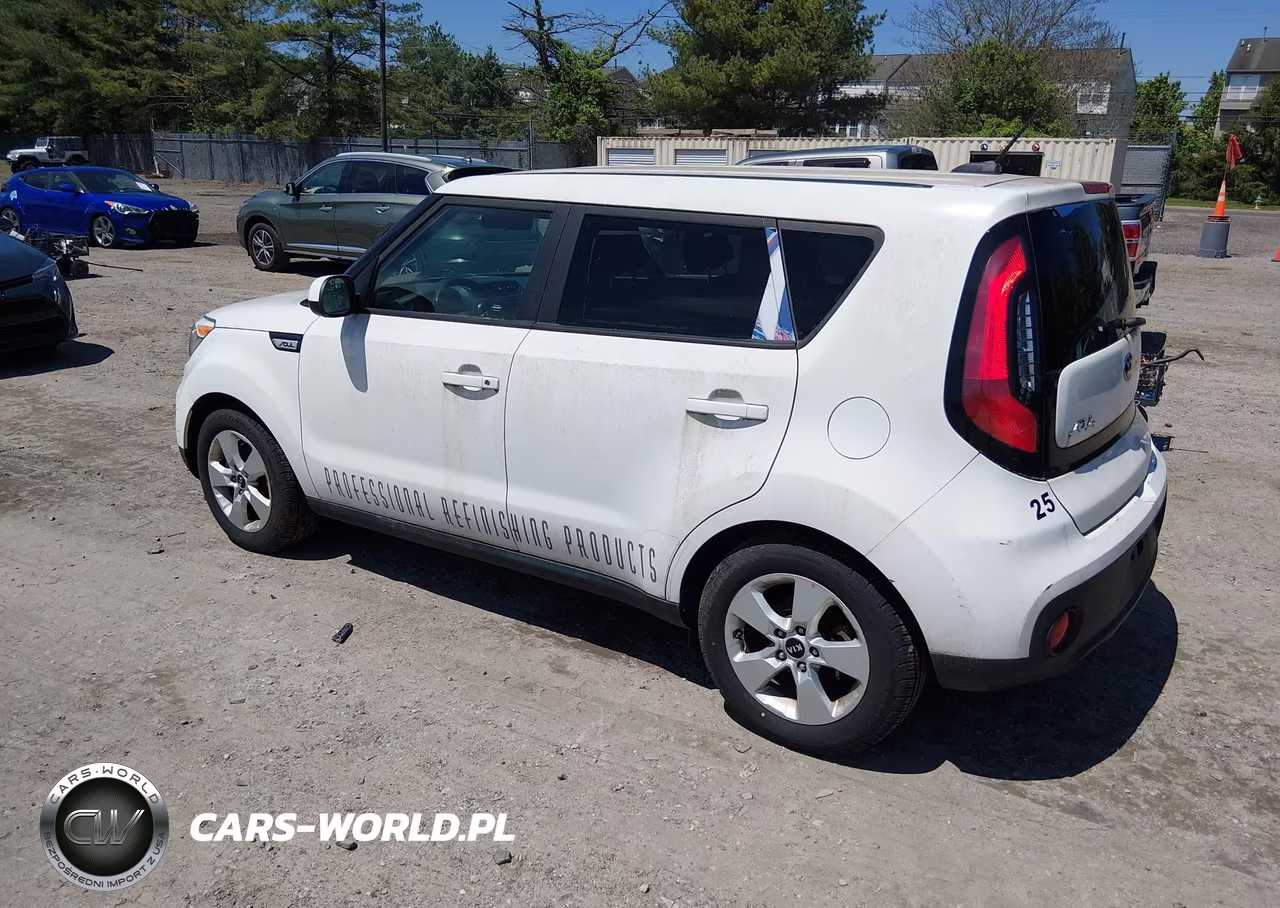 2018 Kia Soul VIN:KNDJN2A24J7601258 - 3