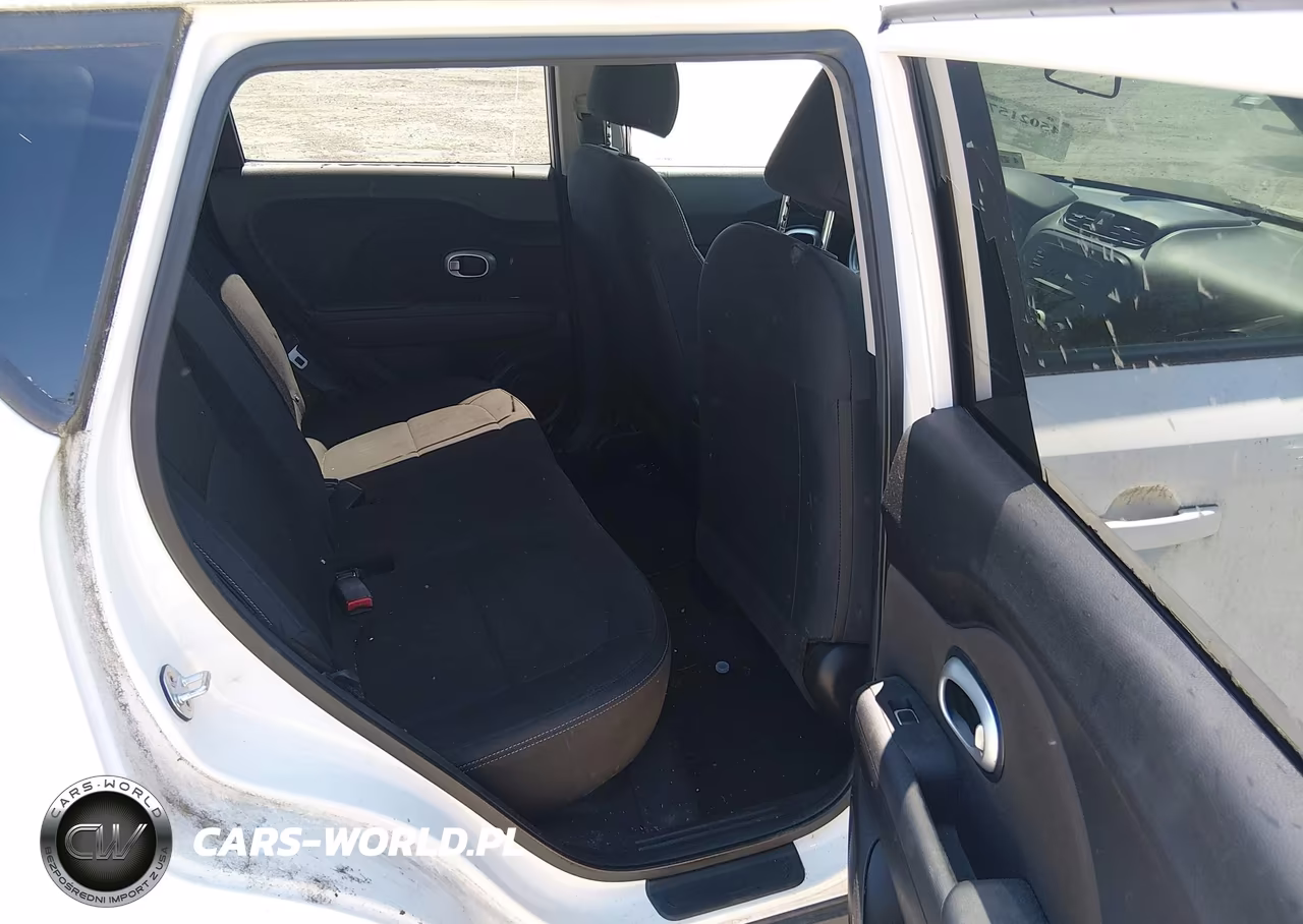 2018 Kia Soul VIN:KNDJN2A24J7601258 - 8