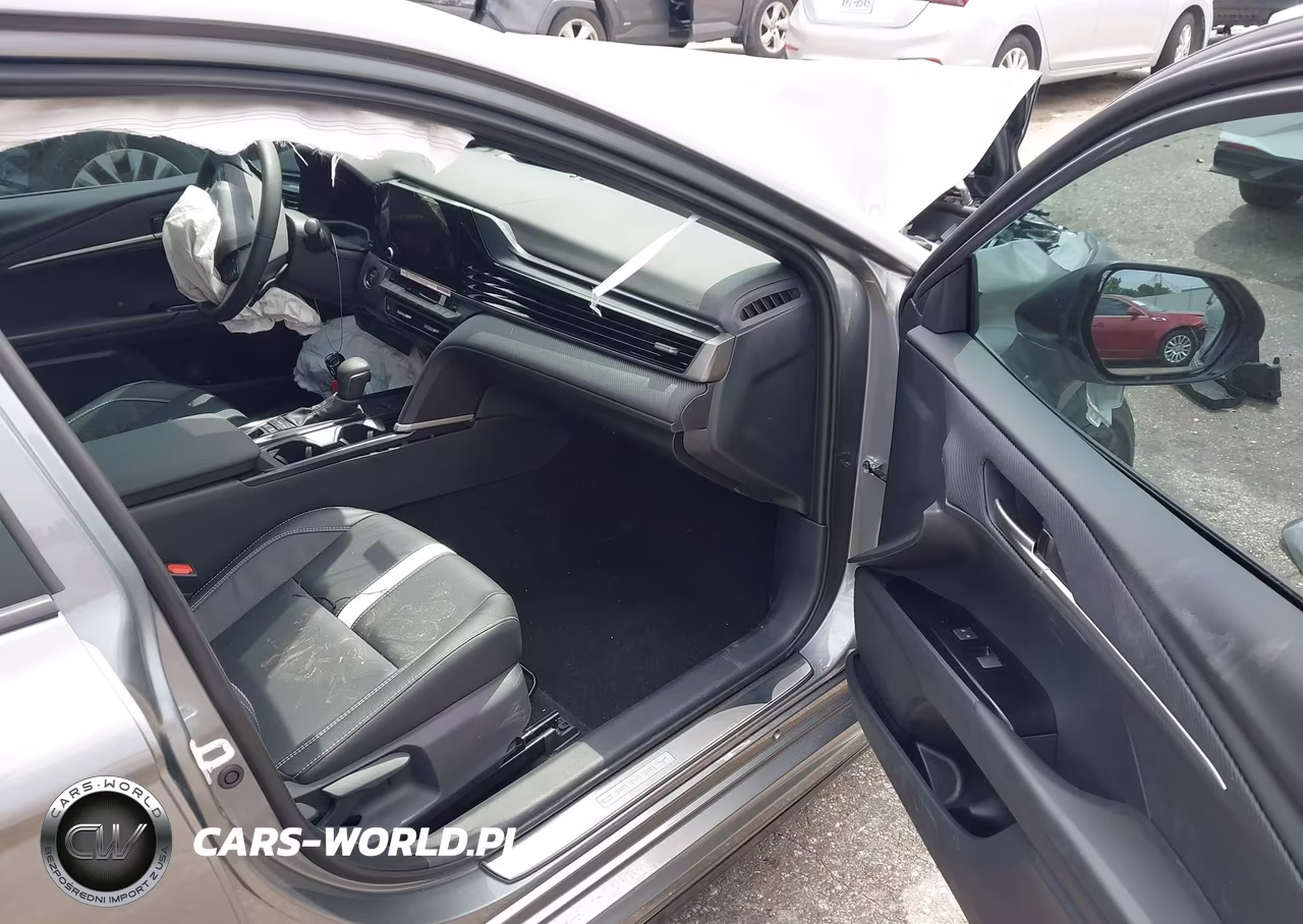 2026 Toyota Camry Se VIN:4T1DAACK9TU283184 - 5