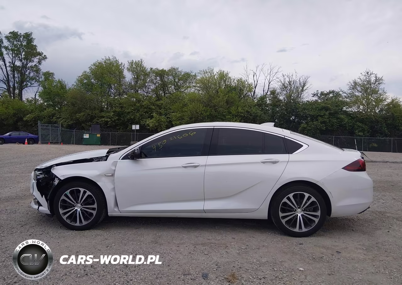 2018 Buick Regal Sportback Essence VIN:W04GR6SX8J1081871 - 14