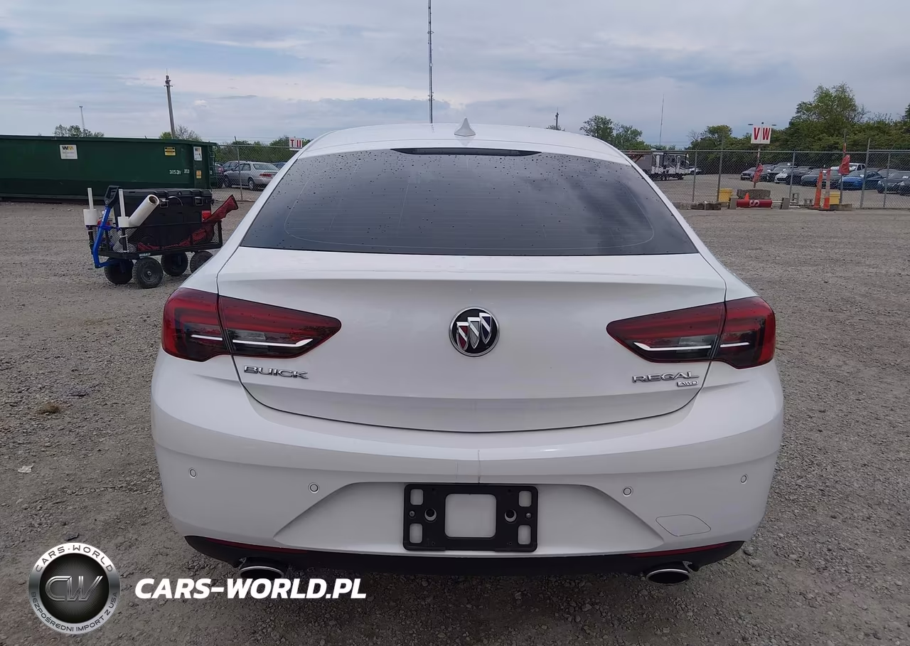 2018 Buick Regal Sportback Essence VIN:W04GR6SX8J1081871 - 16