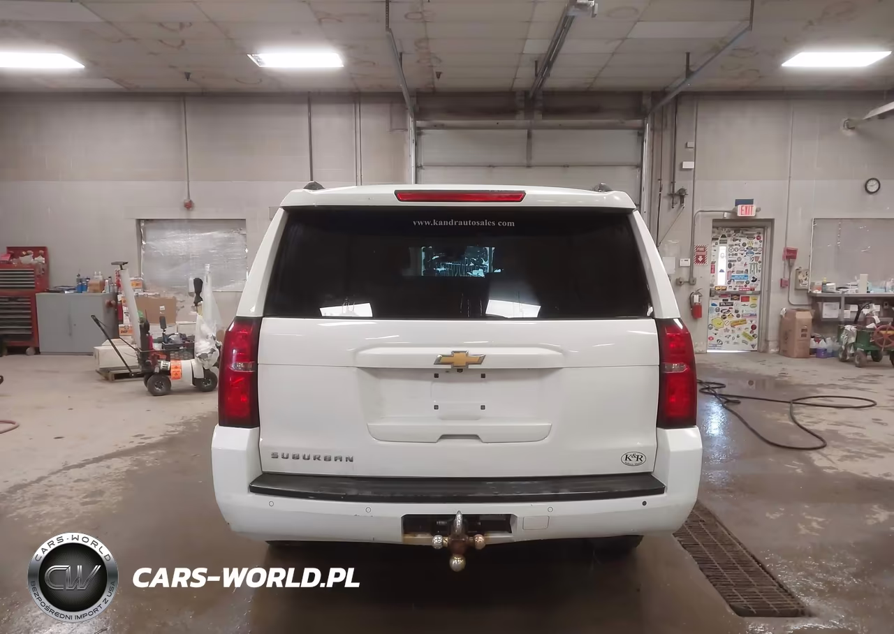2019 Chevrolet Suburban Lt VIN:1GNSKHKC8KR335926 - 16