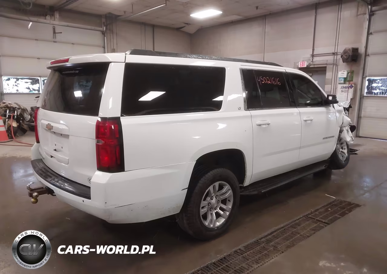 2019 Chevrolet Suburban Lt VIN:1GNSKHKC8KR335926 - 4
