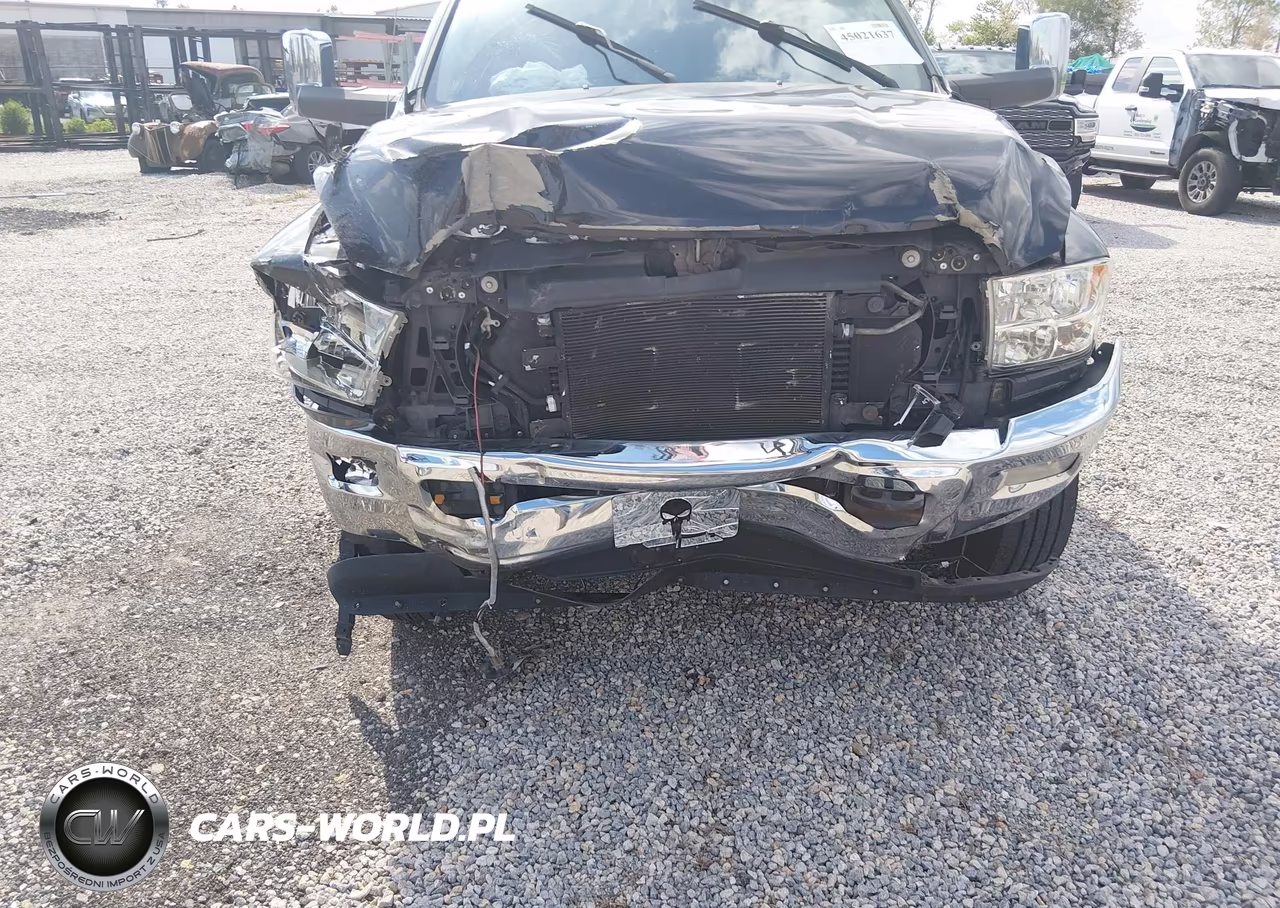 2011 Ram Ram 3500 Laramie VIN:3D73Y4CL7BG555857 - 11
