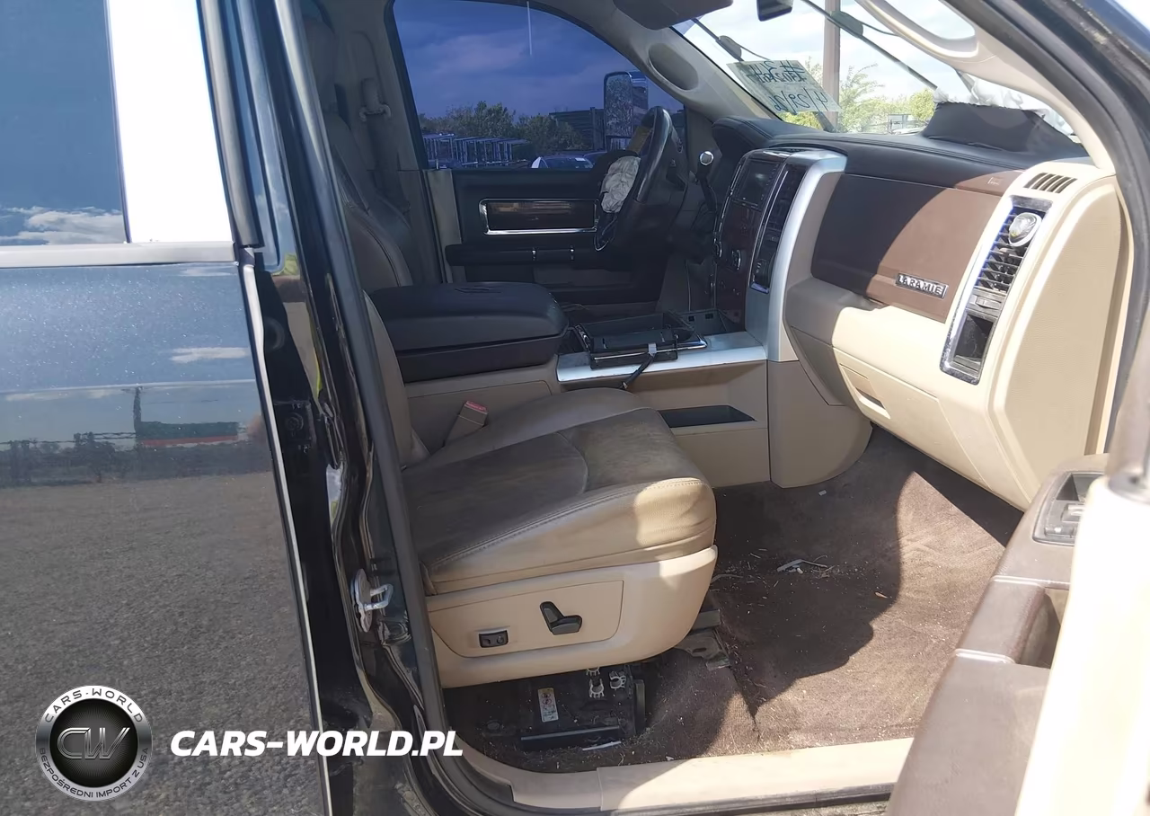 2011 Ram Ram 3500 Laramie VIN:3D73Y4CL7BG555857 - 7