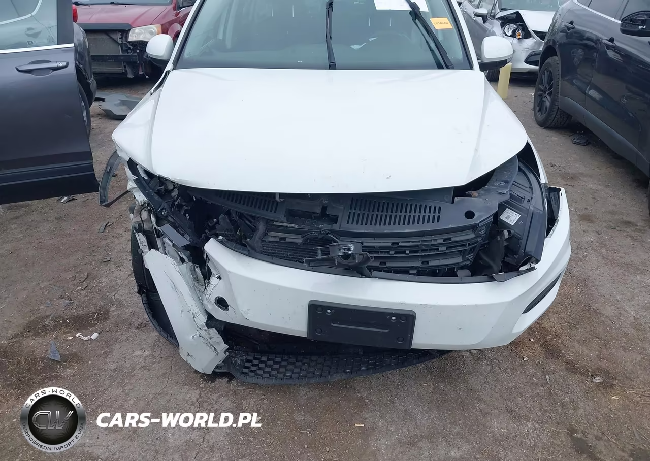2017 Volkswagen Tiguan 2.0T Wolfsburg Edition VIN:WVGSV7AX7HW511207 - 6