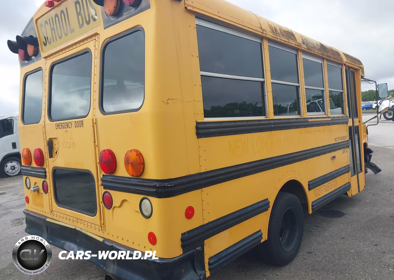 2009 GMC Savana Cutaway Work Van VIN:1GDJG316691170810 - 4