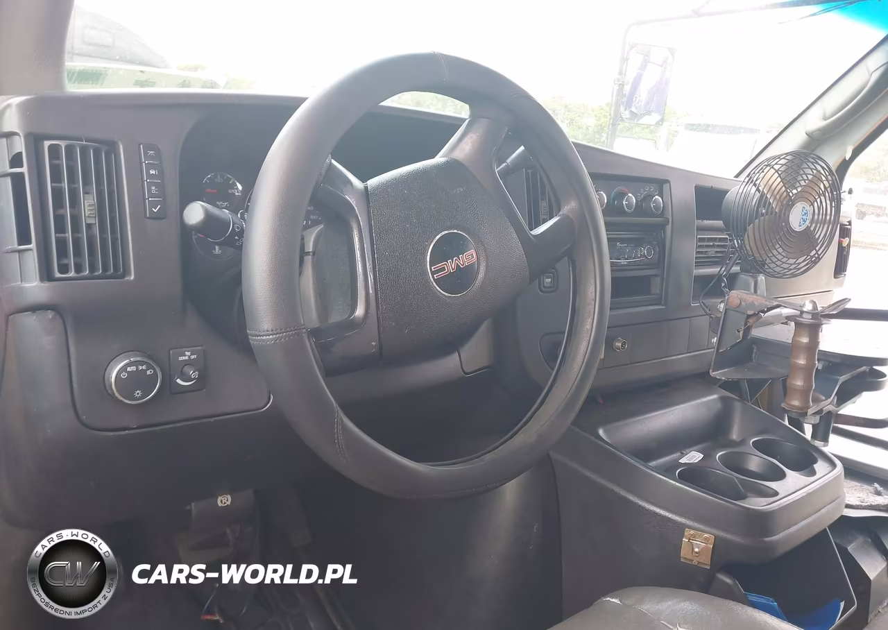 2009 GMC Savana Cutaway Work Van VIN:1GDJG316691170810 - 6