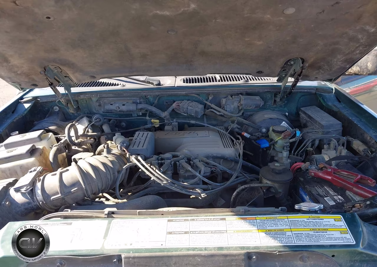 2001 Ford Explorer Xlt VIN:1FMZU83P11ZA75026 - 10