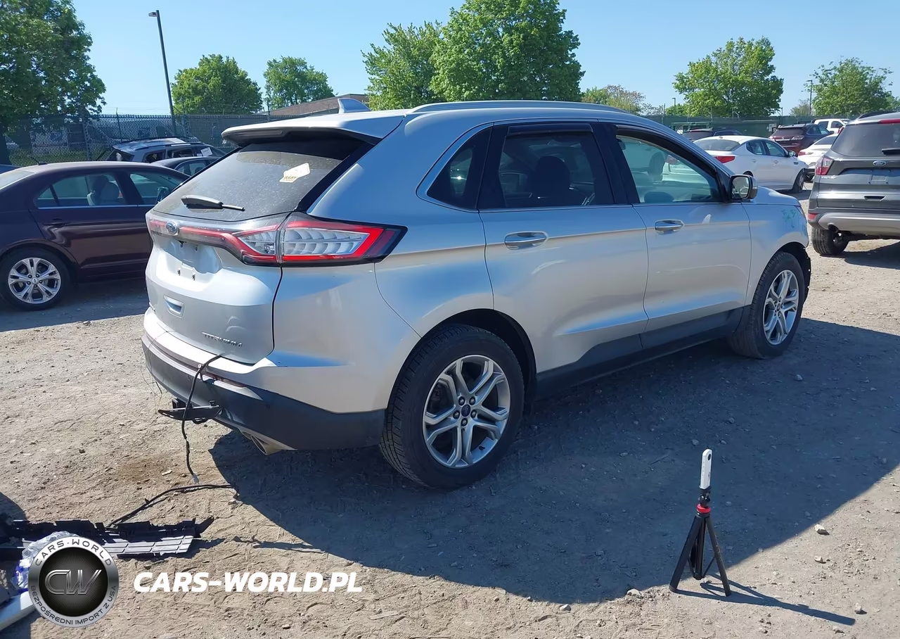 2018 Ford Edge Titanium VIN:2FMPK3K86JBC34989 - 4