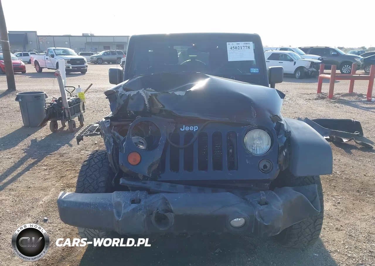 2012 Jeep Wrangler Unlimited Sport VIN:1C4BJWDG4CL284395 - 13