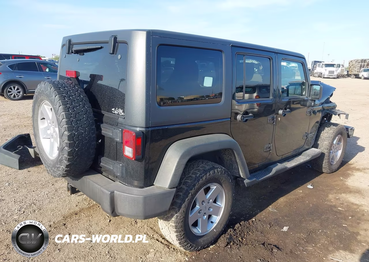 2012 Jeep Wrangler Unlimited Sport VIN:1C4BJWDG4CL284395 - 4
