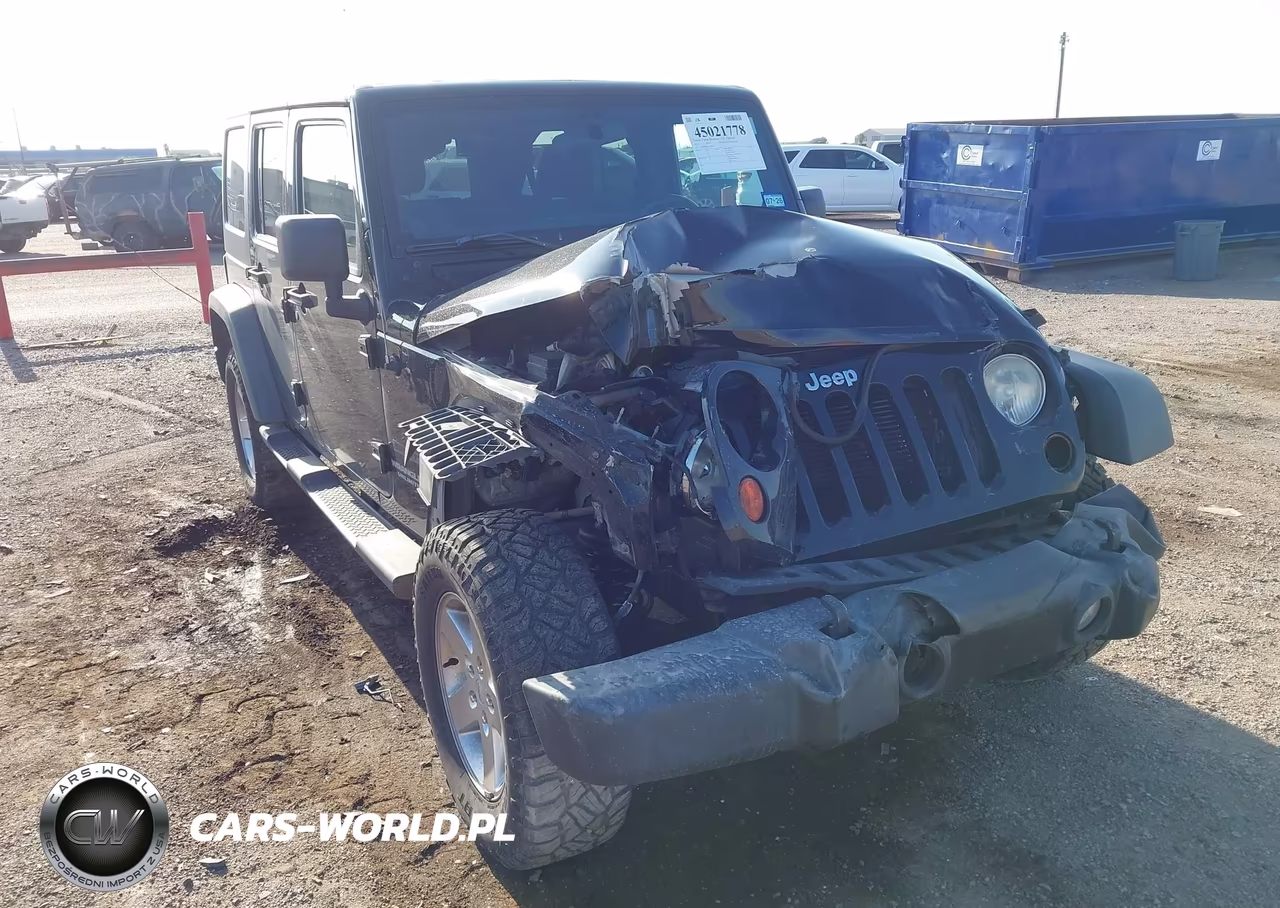 2012 Jeep Wrangler Unlimited Sport VIN:1C4BJWDG4CL284395 - 6