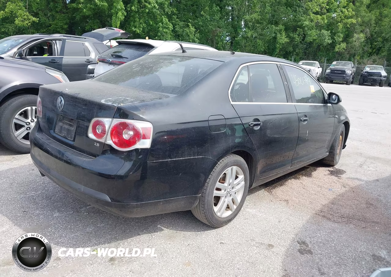 2007 Volkswagen Jetta Wolfsburg Edition VIN:3VWEF71K77M182099 - 4