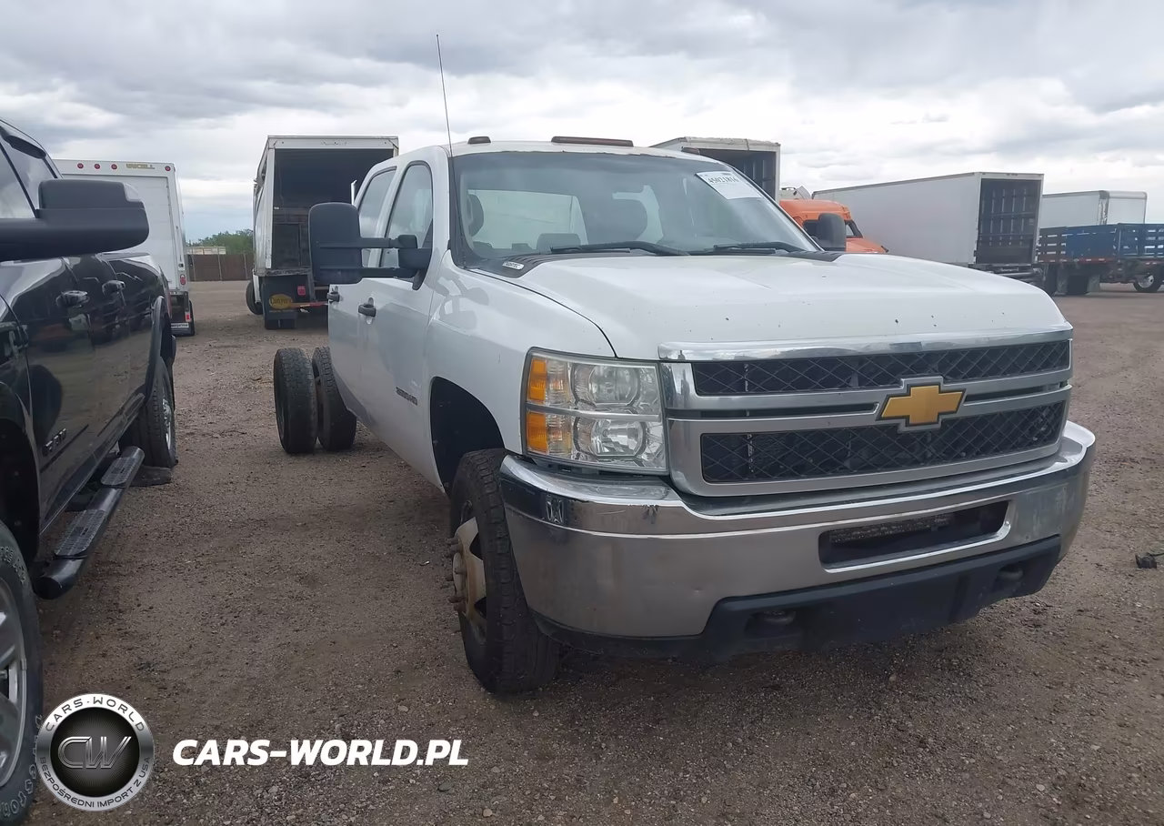 2013 Chevrolet Silverado 3500Hd Chassis Work Truck – zdjęcie 1 z 15