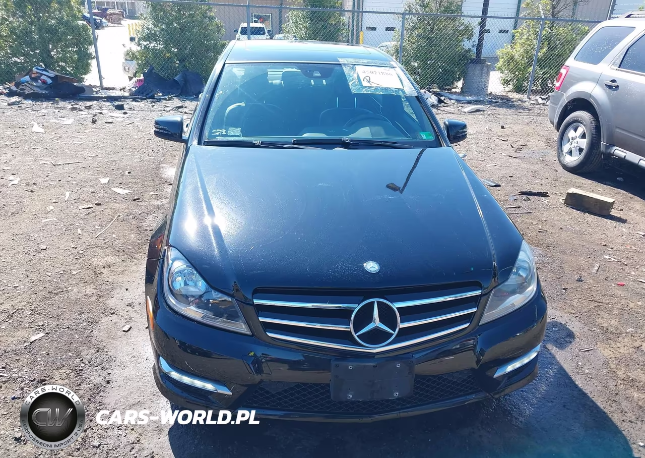 2013 Mercedes-Benz C 300 Sport 4Matic VIN:WDDGF8AB3DR253641 - 13