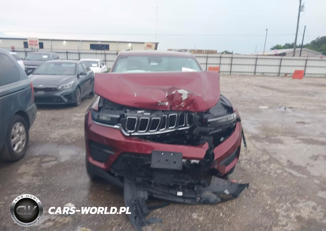 2023 Jeep Grand Cherokee Laredo 4X4 VIN:1C4RJHAG5PC674474 - 11