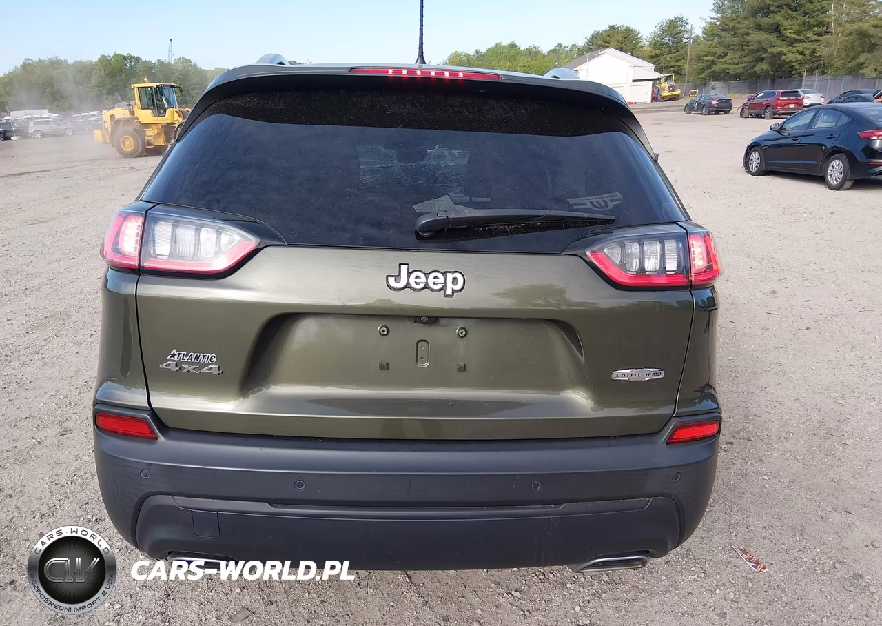 2021 Jeep Cherokee Latitude Lux 4X4 VIN:1C4PJMMX1MD149607 - 17