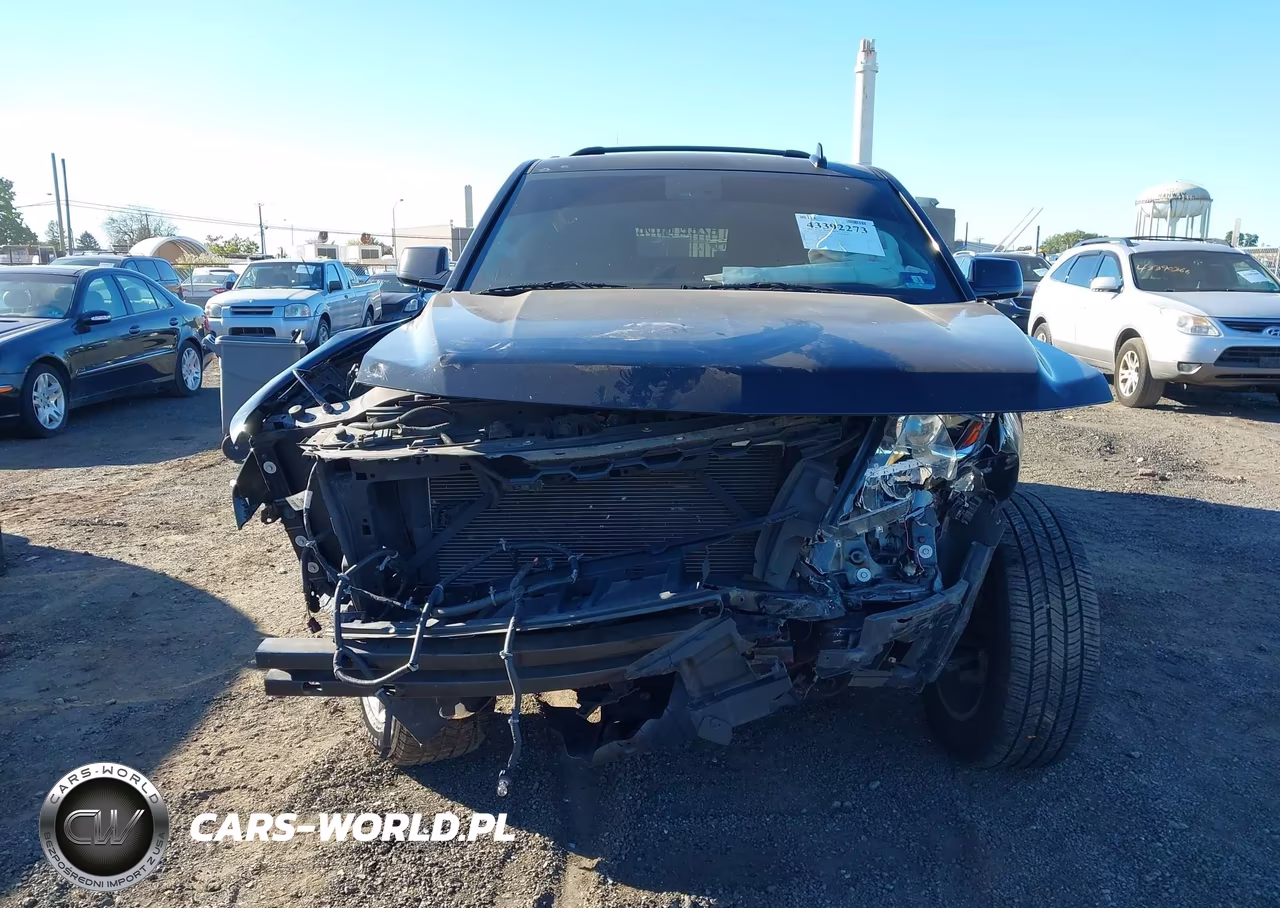 2016 Chevrolet Suburban Lt VIN:1GNSKHKC0GR318139 - 11