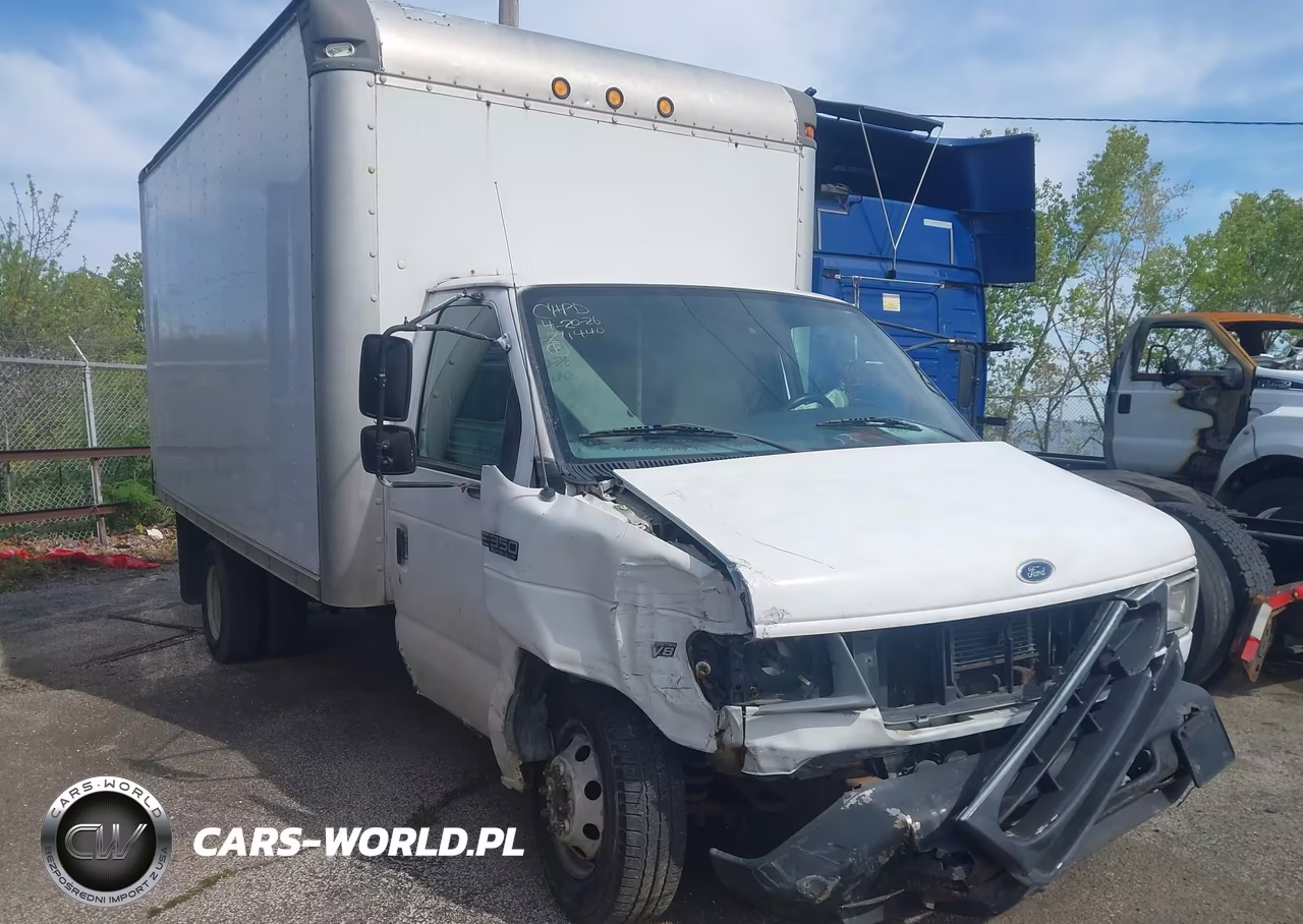 2000 Ford E-350 Cutaway Standard